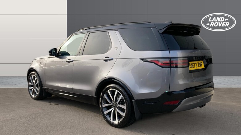 Land Rover Discovery 3.0 D300 Dynamic SE 5dr Auto Diesel Station Wagon